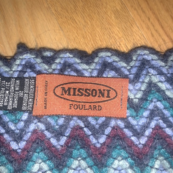 Missoni Circle Scarf - Picture 2 of 3